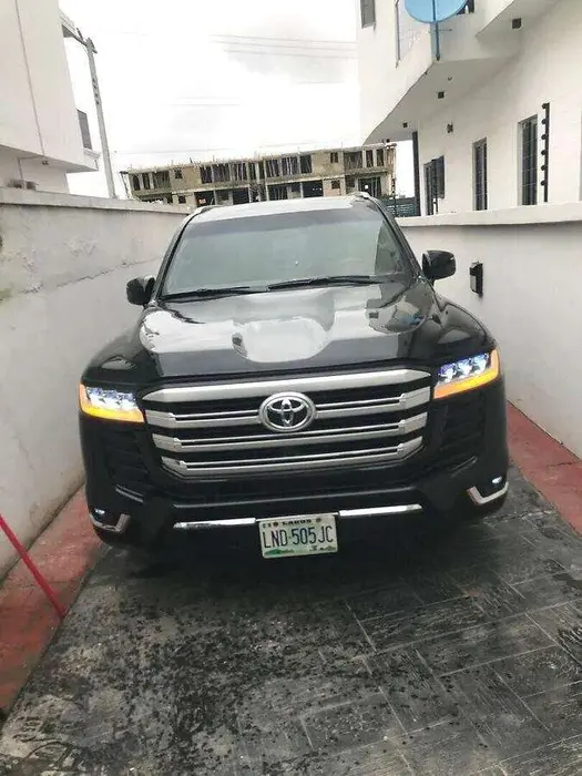 Lekki Free Zone & Dangote Refinery: A Business Transport Guide