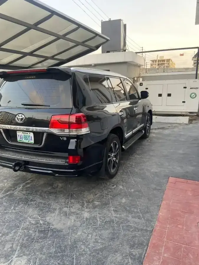 Bulletproof Armoured Land Cruiser rental Lagos - ToTrip Car Rental Services